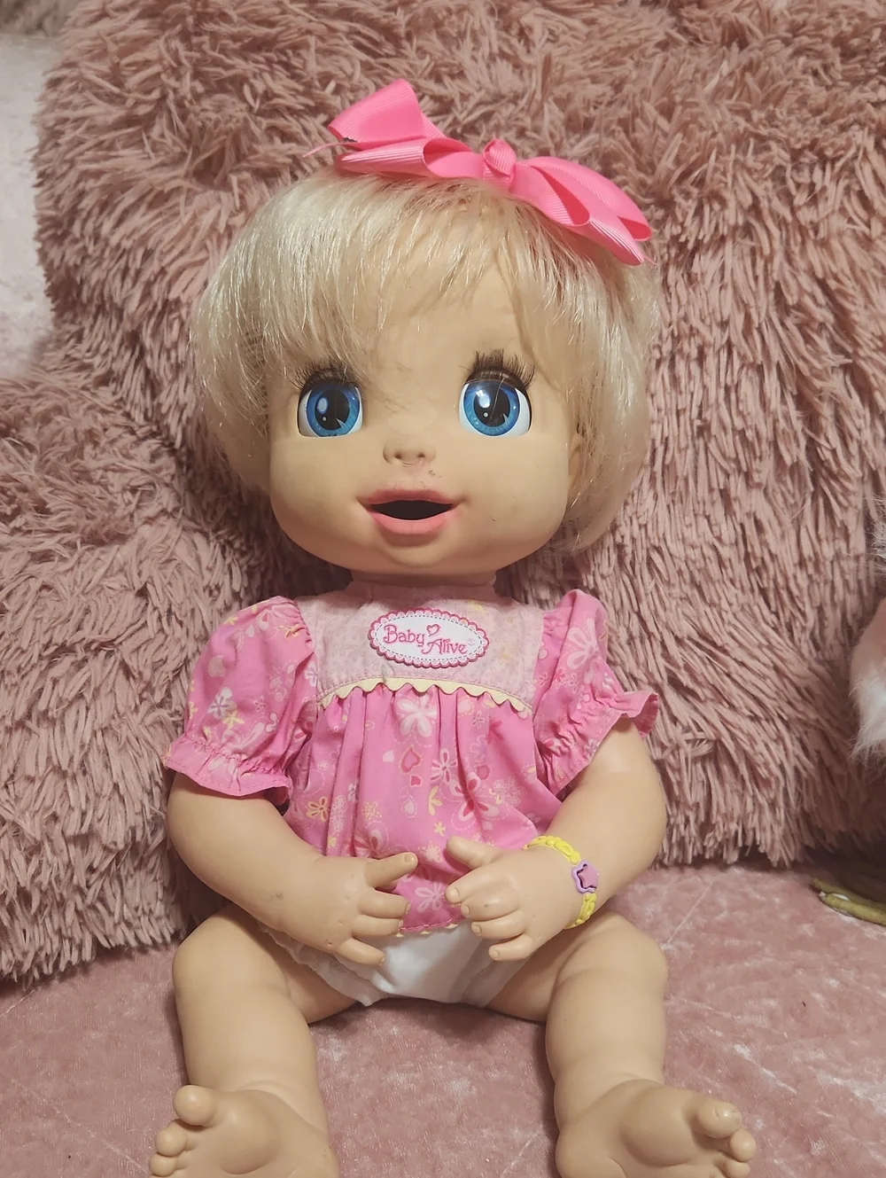 Vintage 2006 Soft Face Blonde Blue Eyes Baby Alive Still Works 16